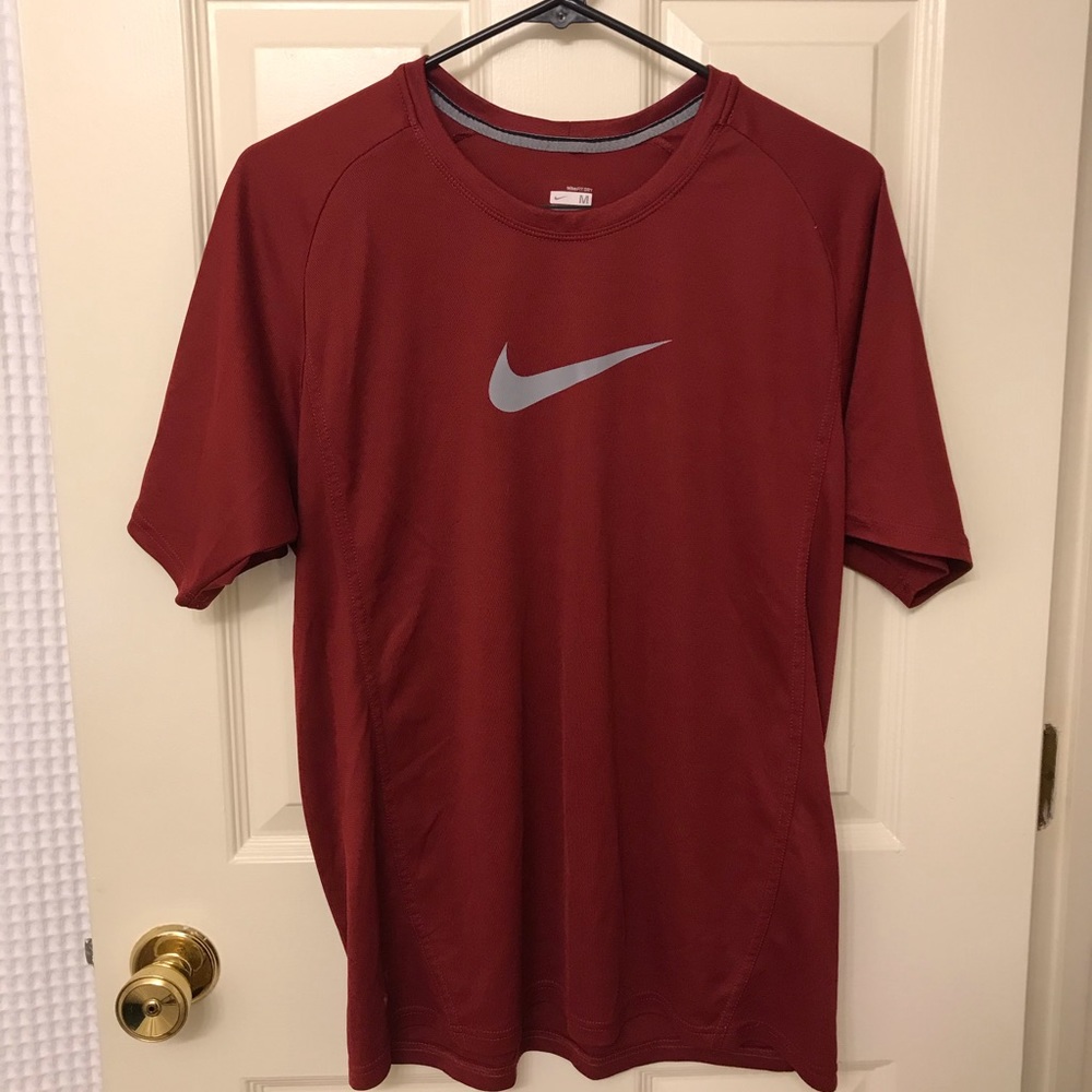 Men’s Nike DriFit shirt
